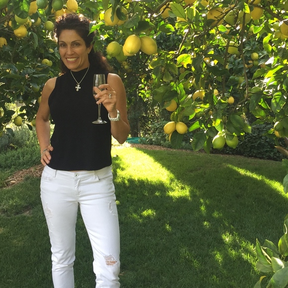 Meet your Posher, Lisa - Picture 1 of 1